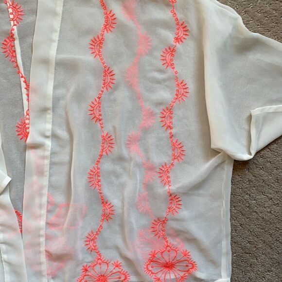 Bethany Mota sheer jacket/sweater. Size M/L. Very good condition. - Picture 3 of 4